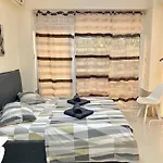 Apartment Arkadiya By The Sea