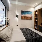 P Deluxe Suites 10