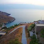 Villa Aperon - 5 Bed, 5 Bath - Kea Villa Rent - Kastellakia Bay Villas