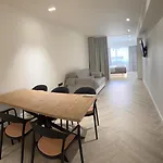 Triple A - Near Ermou Shopping Street - Family Hospitality - Free Parking!