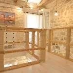 Nio'S Nest