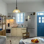 Yiayia'S Place