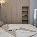 Chic Living 1