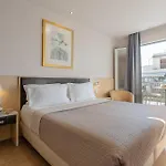 Piraeus City Hotel