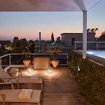 Elaia Luxury Condo Glyfada