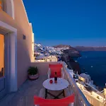 Sole D'Oro Sunset & Caldera View Grand Suite