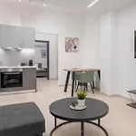 Oculus Irakleous Apt 1