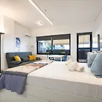 Stylish Studio For 2 In Abelokipi