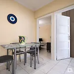 Maya'S Apartment By Lobbysquare