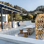 Giannis & Maria Sunset House