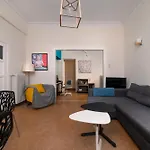 Vintage And Spacious 3Ba Next To Athens Ancient City Center