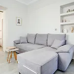 Kate House Mjt