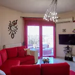 Luxury 3 Bedroom Apartment With Garden