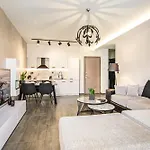 Flats Avenue 236