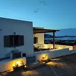 The Old Barn, Naousa Paros
