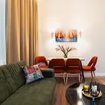 Oikia Classic House