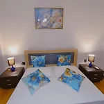Cozy Apartment In Athens