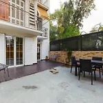 Peaceful Studio Private Garden Office Espresso