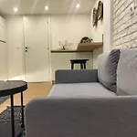 The White Loft - Explore Center By Foot