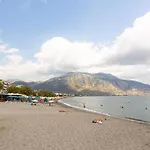 Grande Luxury Villa Kalamata - 2