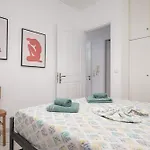 Elegant Studio By The Beach In Ireon