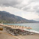 Grand Luxury Apartment Seafront Kalamata
