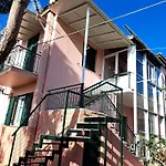 Giorgos House First Floor