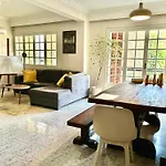 Comfort And Sunny Apartment, Marousi Oaka Stadium Neratziotissa
