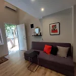 Urban Minimalistic Maisonette!