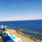 Santorini Lovers Villa