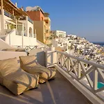 Elia Caldera Suites