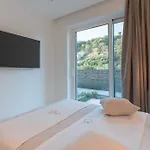 Gialova Hills 8 - Luxury Apartments With Pool