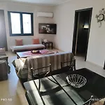 Studio Apartment Kamares