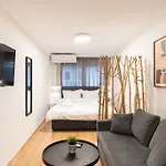 Central Nest