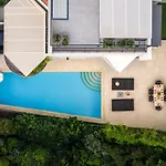 Sol Residence - Private Pool Gym Glyfada