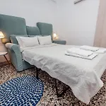 Schoenes 47Qm Grosses Familienapartment Im 1Sten Og Mit Zwei Schlafzimmern, Duschewc, Kueche Und Grossen Balkon!