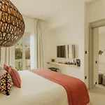 Opal Paros