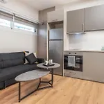 Oculus Kolonos Suites By Live&Travel