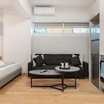 Oculus Kolonos Suites By Live&Travel