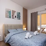 Sweet 2 Bedroom Apartment In Greek Colors