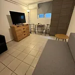 Stylish Apartment In The Center Of Athens