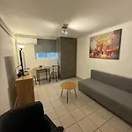 Stylish Apartment In The Center Of Athens