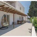 Soto'S Comfort House