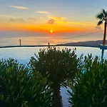 Leon Luxury Suites