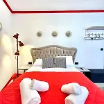 Plaka Central Suite By Zeussuites