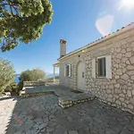 Urania Luxury Villa Geofos