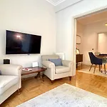 Ippodamou Elegant Apartment In Pangrati
