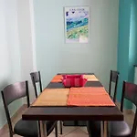 Aesthisis-Downtown Two Bedroom Apartment