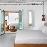 Frati Villas Beachfront