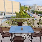 Niovis By Verde Apartments